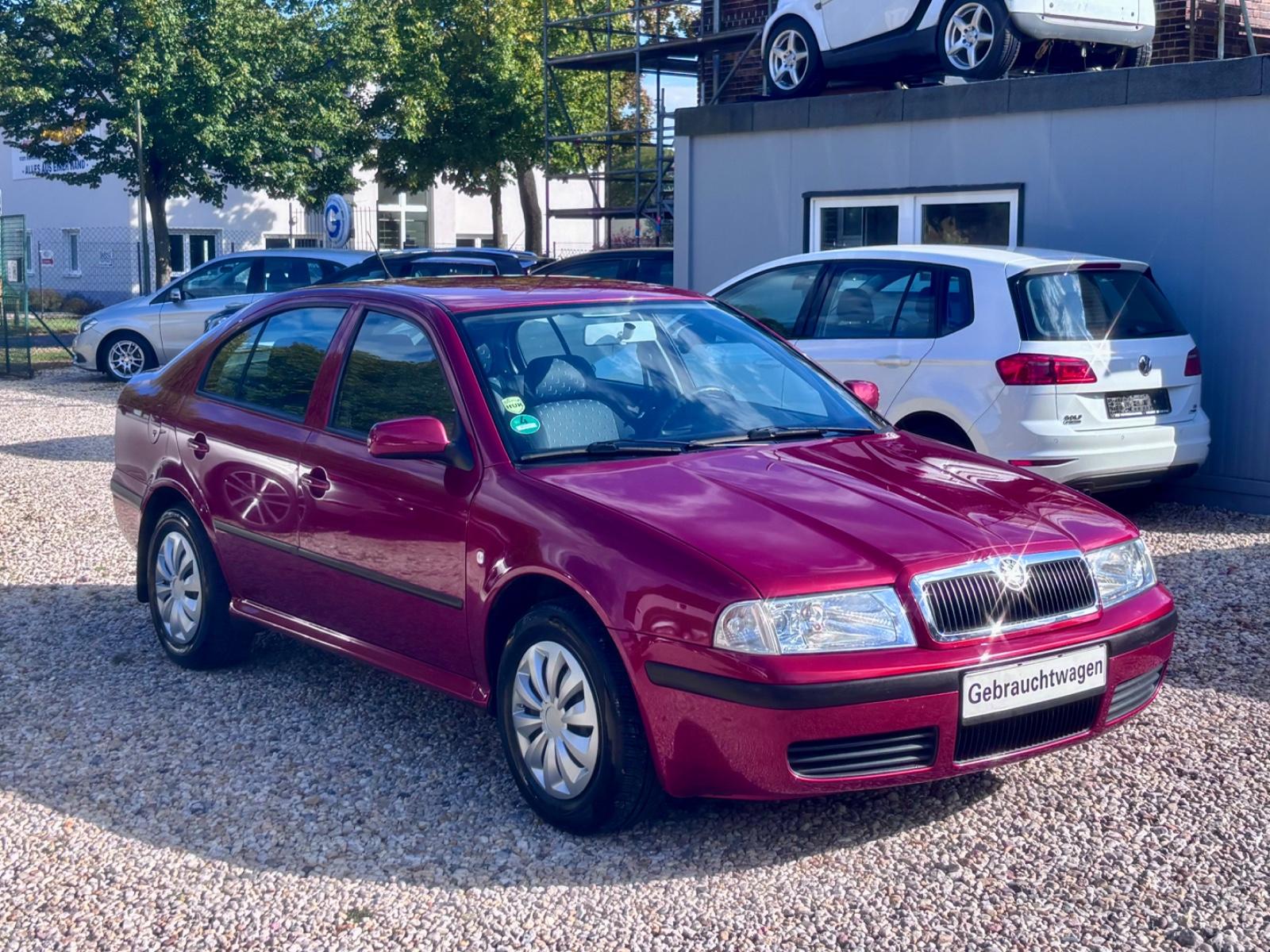 Skoda Octavia 1.6 Ambiente Top Zustand.