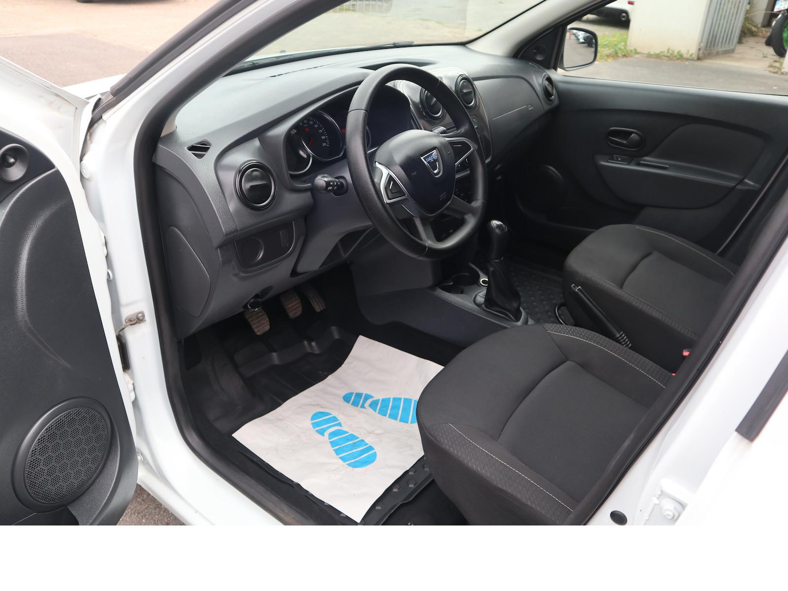 Dacia Sandero Essential Scheckheftgepflegt