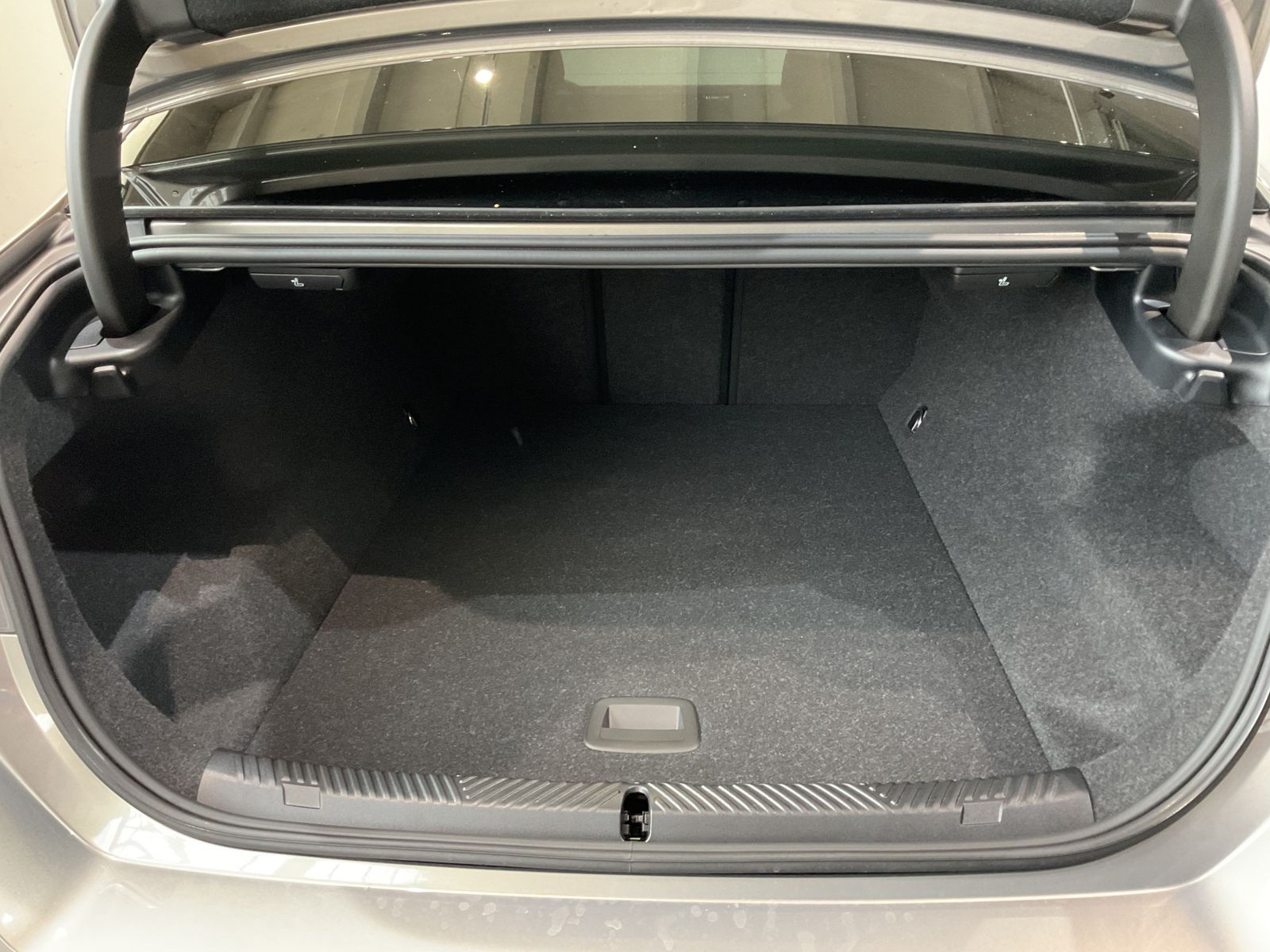 Fahrzeugabbildung BMW i5 M60 xDrive M Sportpaket pro, Sitzbelüftung vo