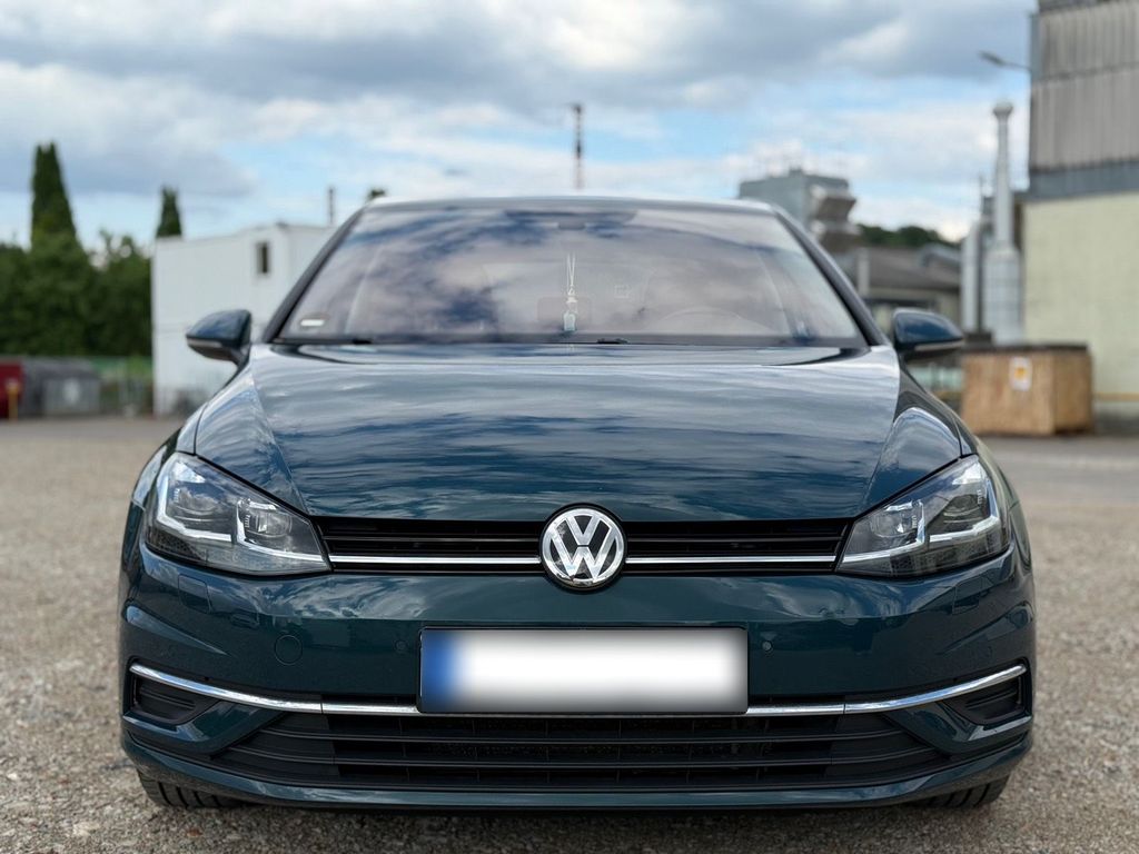 Image of Volkswagen Golf