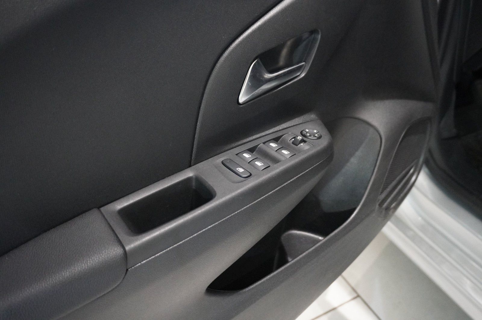 Fahrzeugabbildung Opel Corsa F 1.2 "FACELIFT" NAVI/LED/KAMERA/VIRT./SHZ