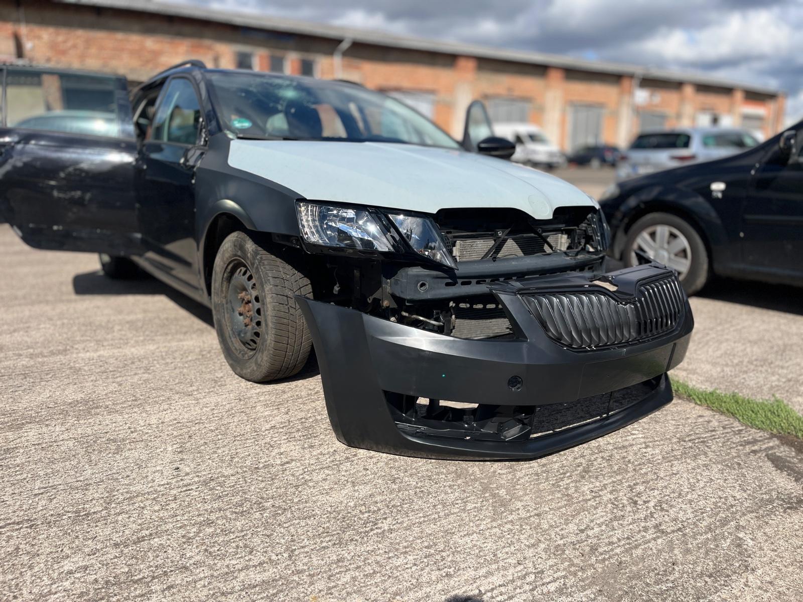 Skoda Octavia 2.0 TDI SCR DSG Premium Edition Combi