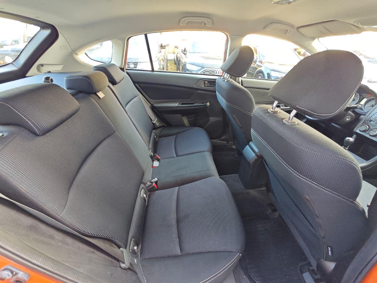 Subaru XV 2012 — photo 17