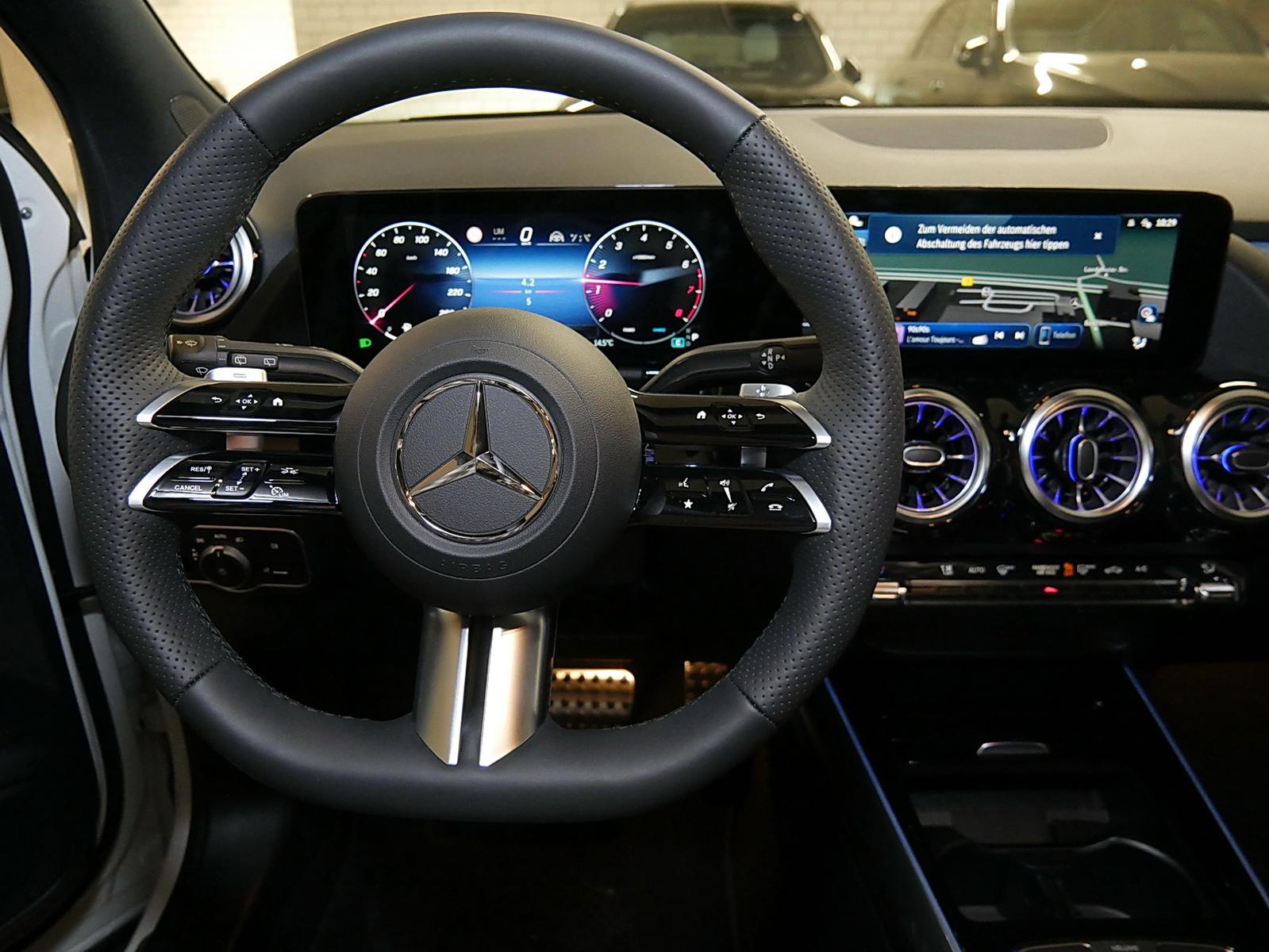 Mercedes-Benz GLA AMG MBUX Night Ambiente Fahrassist LED, миниатюра 12