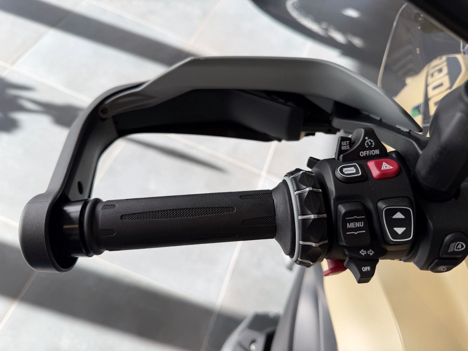Fahrzeugabbildung BMW R1300GS ASA Sonder Edi. inkl. Koffer/Remus/Sitzb
