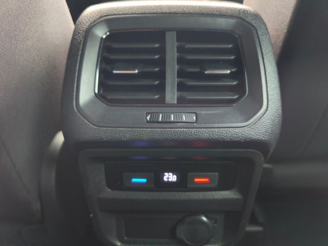 Volkswagen Tiguan Life 4Motion*LED*AHK*PDC*SHZ*ACC*DAB*