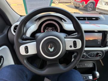 Fahrzeugabbildung Renault Twingo Vibes Electric Navi DAB Faltdach SHZ uvm.