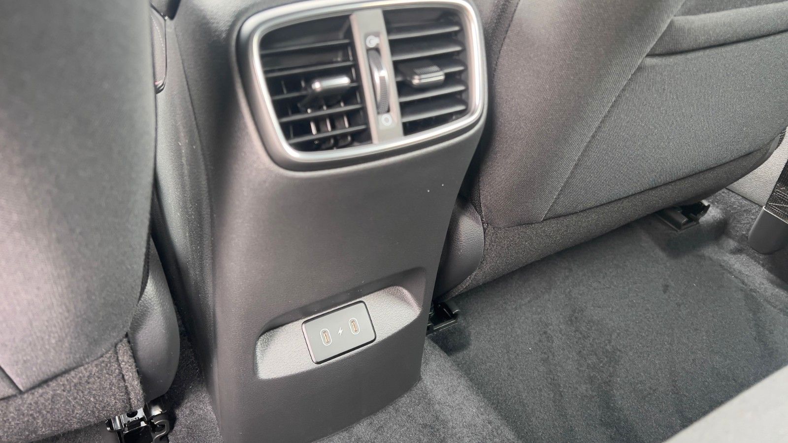 Fahrzeugabbildung Hyundai i30 1.0 T-GDI Advantage *Plus-Pkt*Navi*RFKamera*