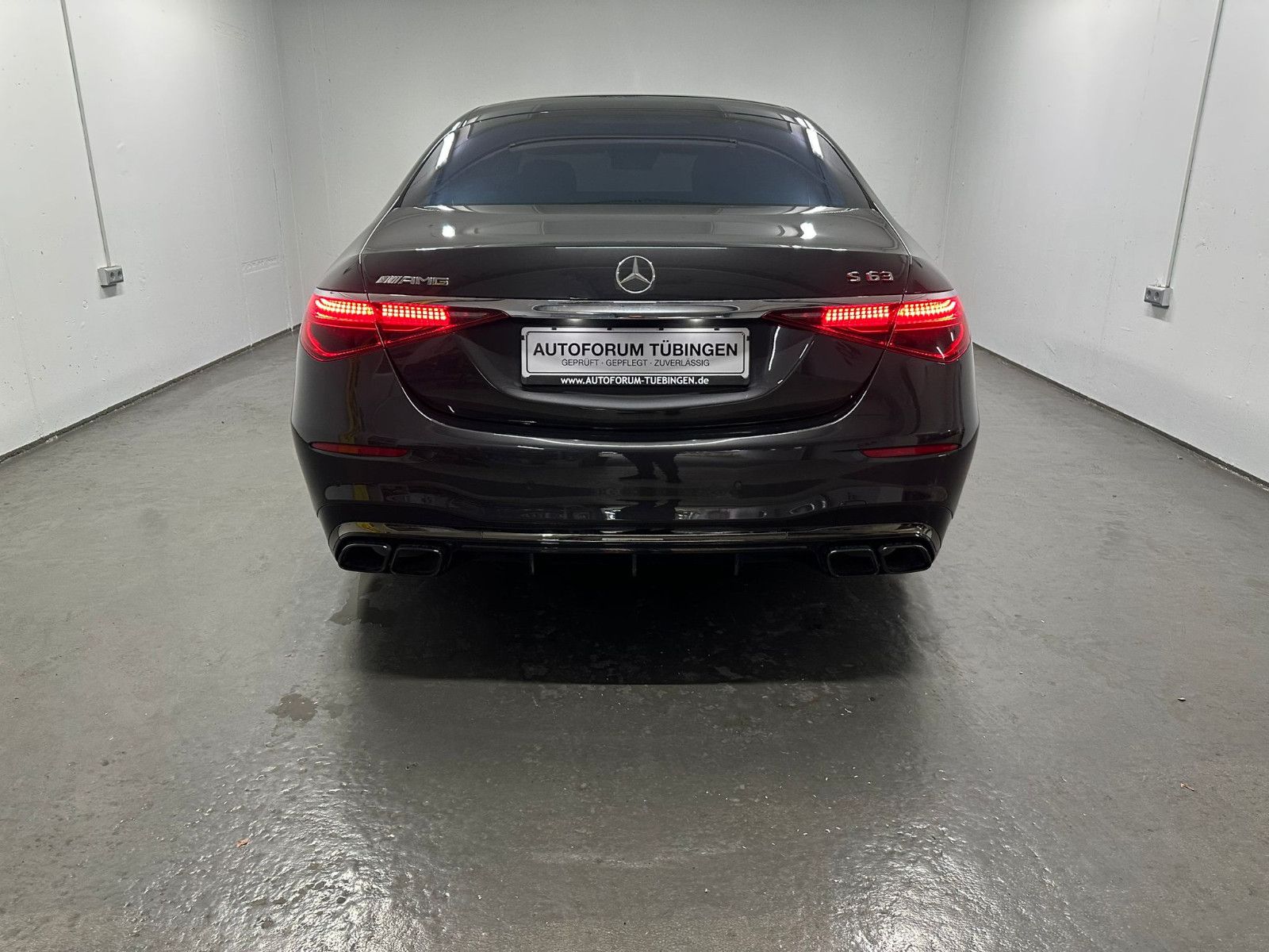 Fahrzeugabbildung Mercedes-Benz S 63 E Performance L *KERAMIK*TV*PANO*