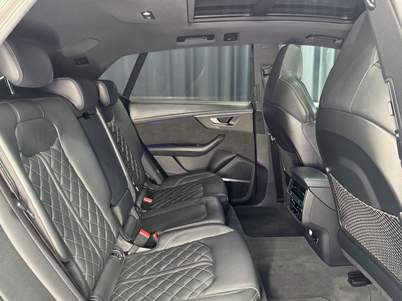 Fahrzeugabbildung Audi SQ8 4.0TDI QUATTRO|MASSAGE|B&O|CARBON|MATRIX|HuD