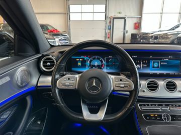 Mercedes-Benz E 200 d Limousine AMG-Line *Kamera*Totwinkel*SHZ