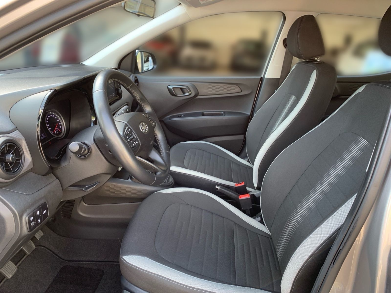 Fahrzeugabbildung Hyundai i10 1.2 Trend 1 Hand Allwetter