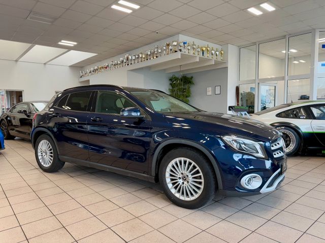 Mercedes-Benz GLA 220d CDI 4Matic Glasdach, AHK