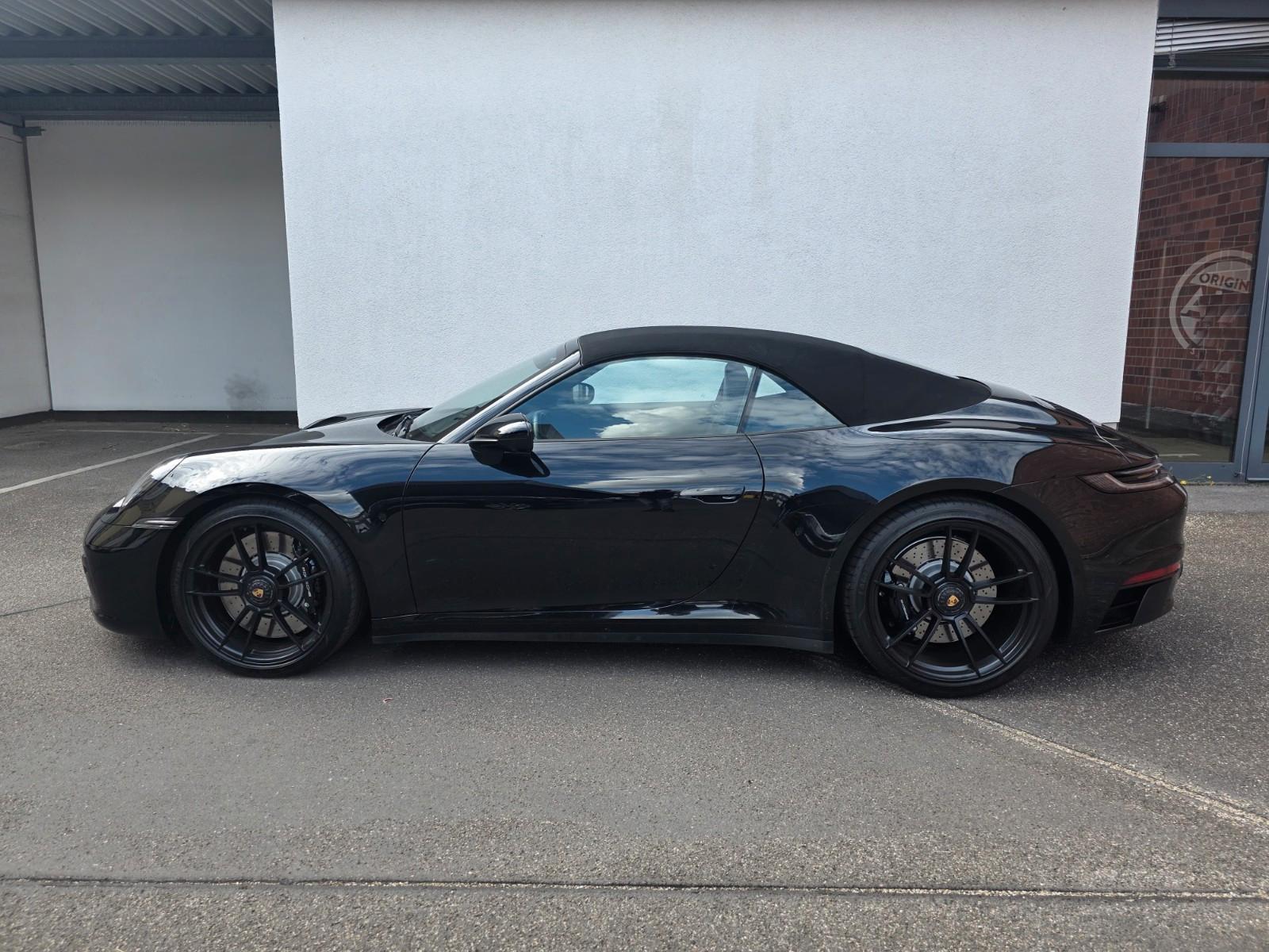 Porsche 992 Carrera 4 GTS PASM Vollleder Approved 7/27