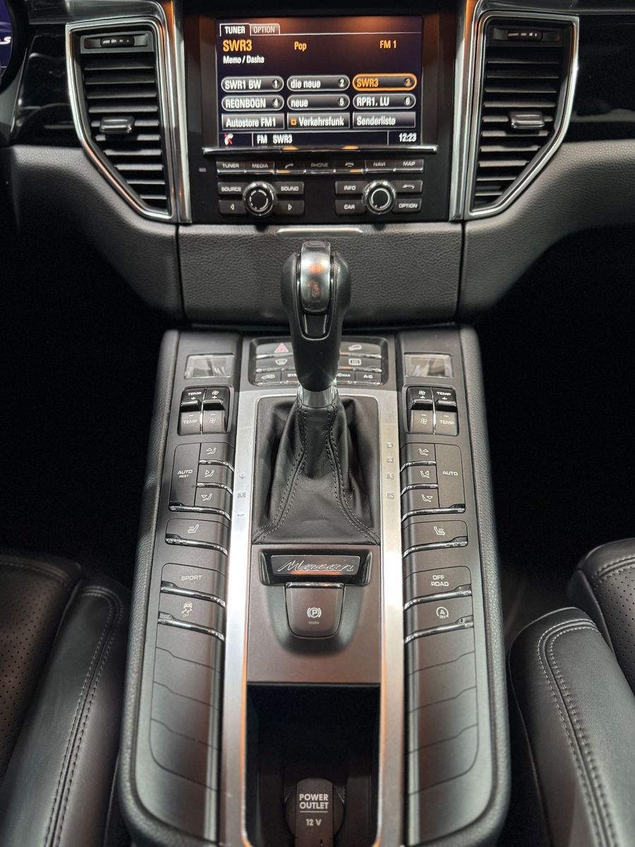 Fahrzeugabbildung Porsche Macan S Diesel #Bi-Xenon#Memory#Leder