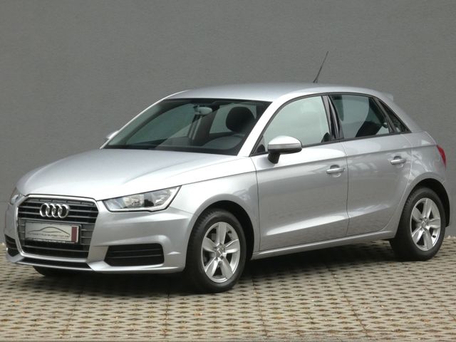 AUDI A1 Sportback 1,0 TFSI/Navi/SH/PDC v+h/15" LMF