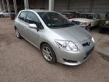 Toyota Auris Team - Toyota Auris Team mit Benzin-Antrieb
