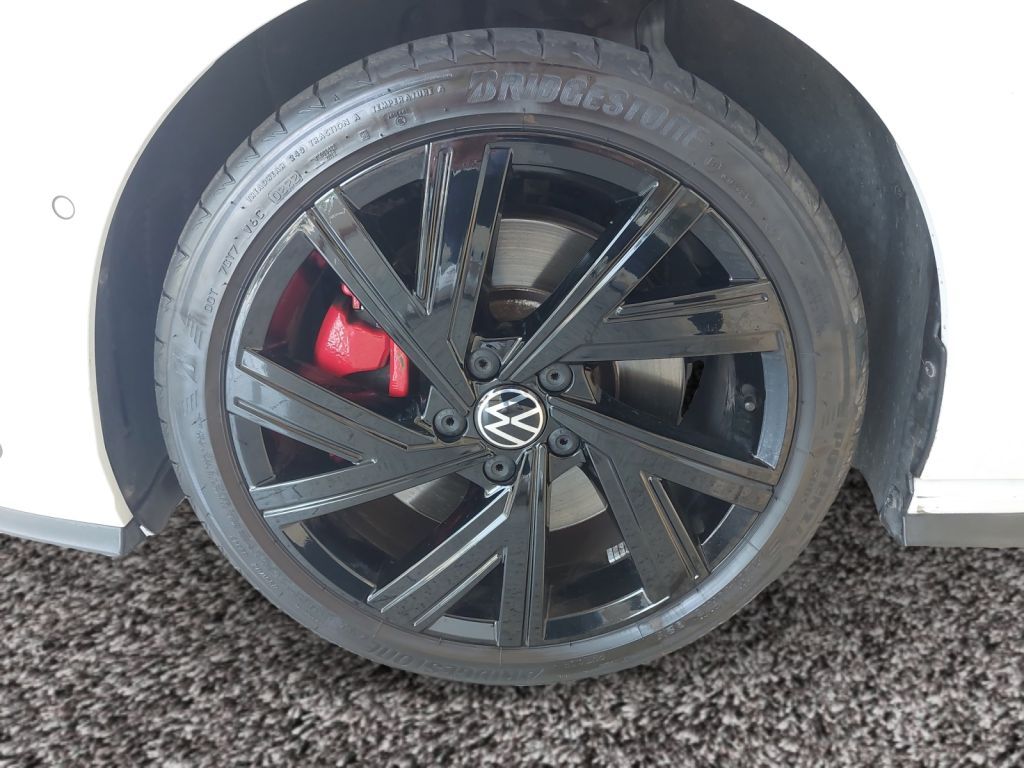 Fahrzeugabbildung Volkswagen Golf 2.0 TSI DSG GTI Black Style