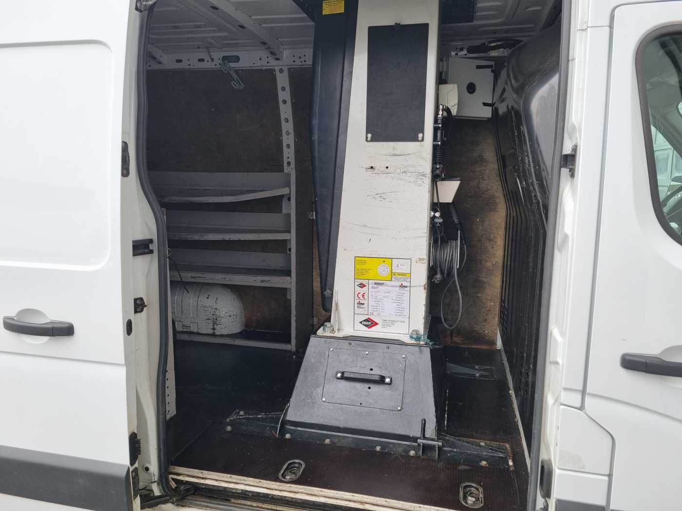 Fahrzeugabbildung Renault Master 2.3 dCi / VERSALIFT ETL-32, 12,5m
