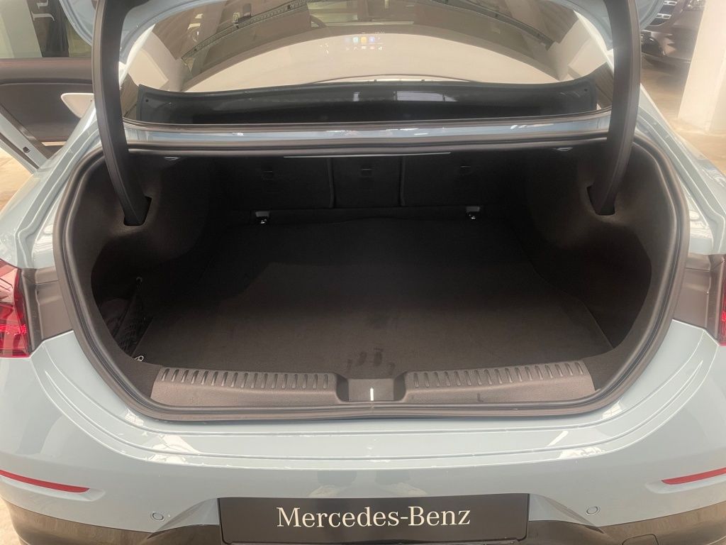 Fahrzeugabbildung Mercedes-Benz CLA 180 ++AMG-LINE+AHK+MULTIBEAM+WINTER-PAKET++