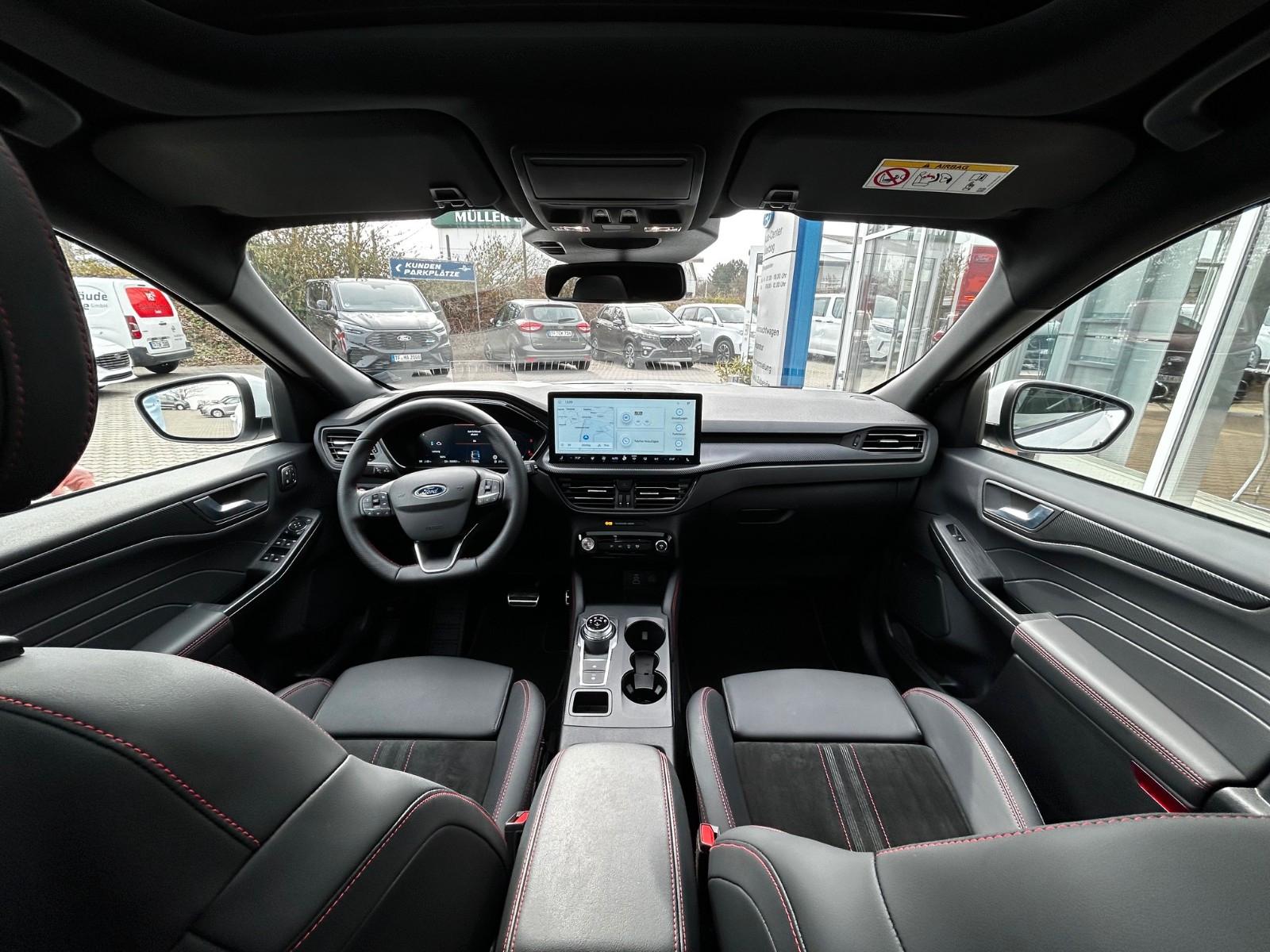 Ford Kuga Hybrid ST-Line X *AWD*PANO*360°*MatrixLED*