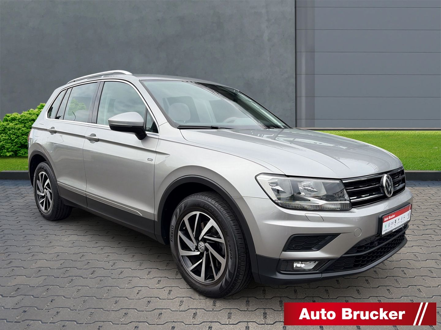 Volkswagen Tiguan 2.0 TDI+AHK+NAVI+SHZ+3-ZONEN-KLIMA+Metall imagem 2