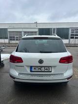Volkswagen Touareg 4.2 V8 TDI-8-Fach bereift-Top Zustand - Volkswagen Touareg V8tdi mit Diesel-Antrieb