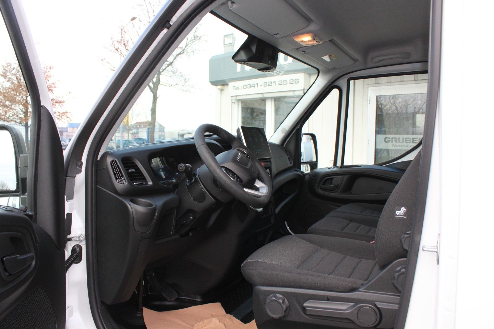 Fahrzeugabbildung Iveco Daily 35S16A8 V MY24  Radstand 3520L