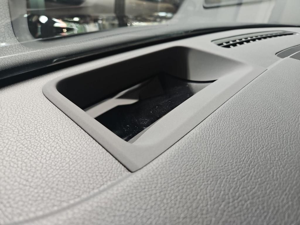Fahrzeugabbildung Mercedes-Benz CLA 250 e SB AMG AHK Pano ACC HUD LED SHZ Ambie.