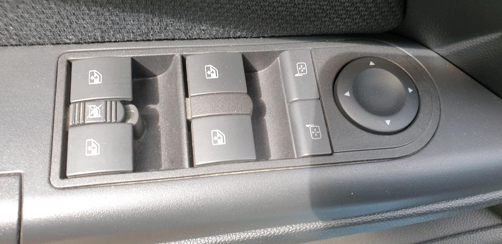 Opel Astra 2004 — photo 8
