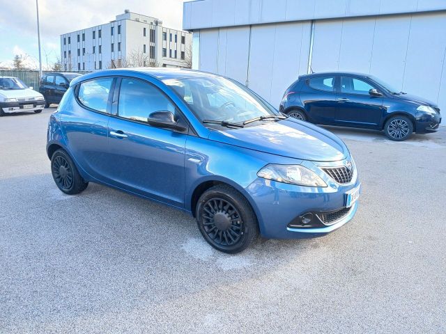 Otros Lancia Ypsilon 1.0 HYBRID 2022 5 POSTI