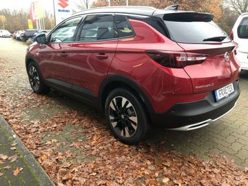 Fotografie 5 des Opel Grandland (X) Grandland X Ultimate AT Leder 360°Cam Navi LED