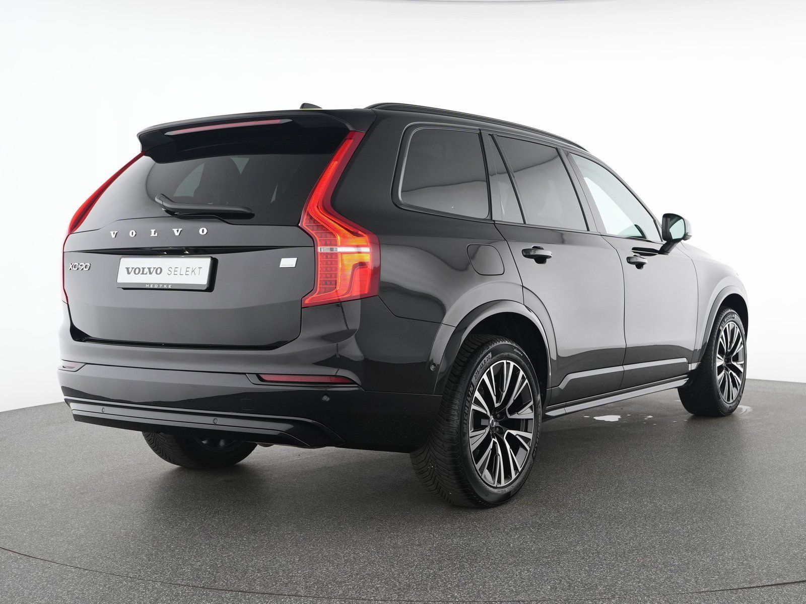 Volvo XC90 T8 AWD Plus Dark AHK STHZ GHSD 360°7-SITZER foto 2
