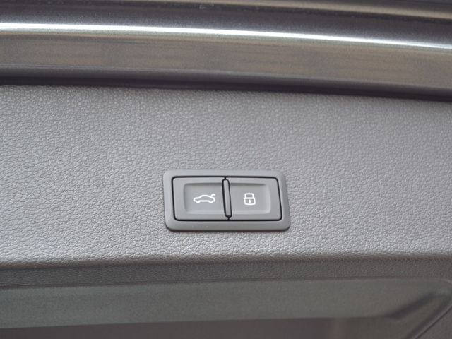 Q2 35 TFSI S-tronic S line MATRIX/INTERIEUR+KOMF