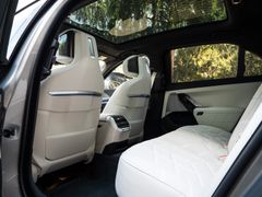 BMW 740 – 33 / 35
