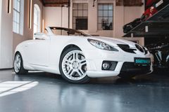 Fahrzeugabbildung Mercedes-Benz SLK55 AMG *PERFORMANCE / DESIGNO / FACELIFT*