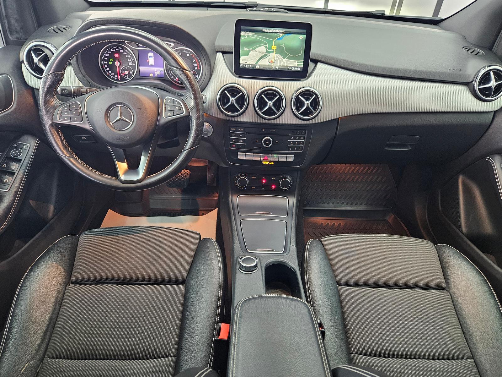 Mercedes-Benz B 180 1,6 Urban Business, Temp., LED, Navi, PDC