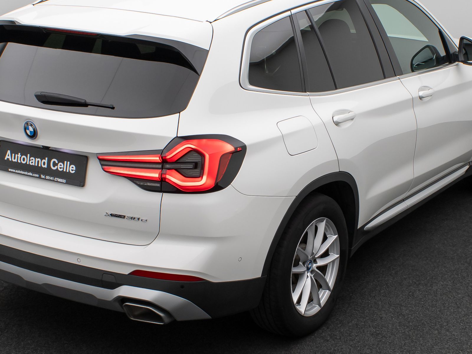 Fahrzeugabbildung BMW X3 xD30e Kamera HUD DAB HiFi Stop&Go AHK Sport