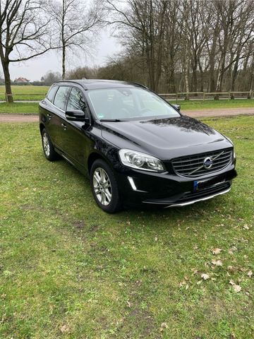 Volvo SUV XC60 Leder Ahk scheckheft Unfall...