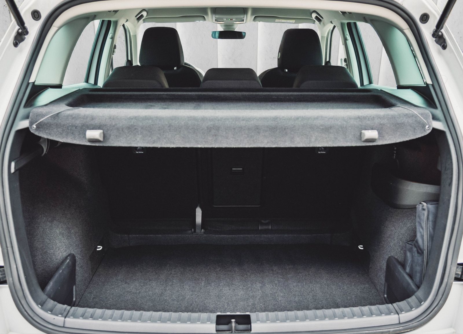 Fahrzeugabbildung SKODA Karoq 1.5L DSG*LED*PDC*KAM*ACC*Smartlink*