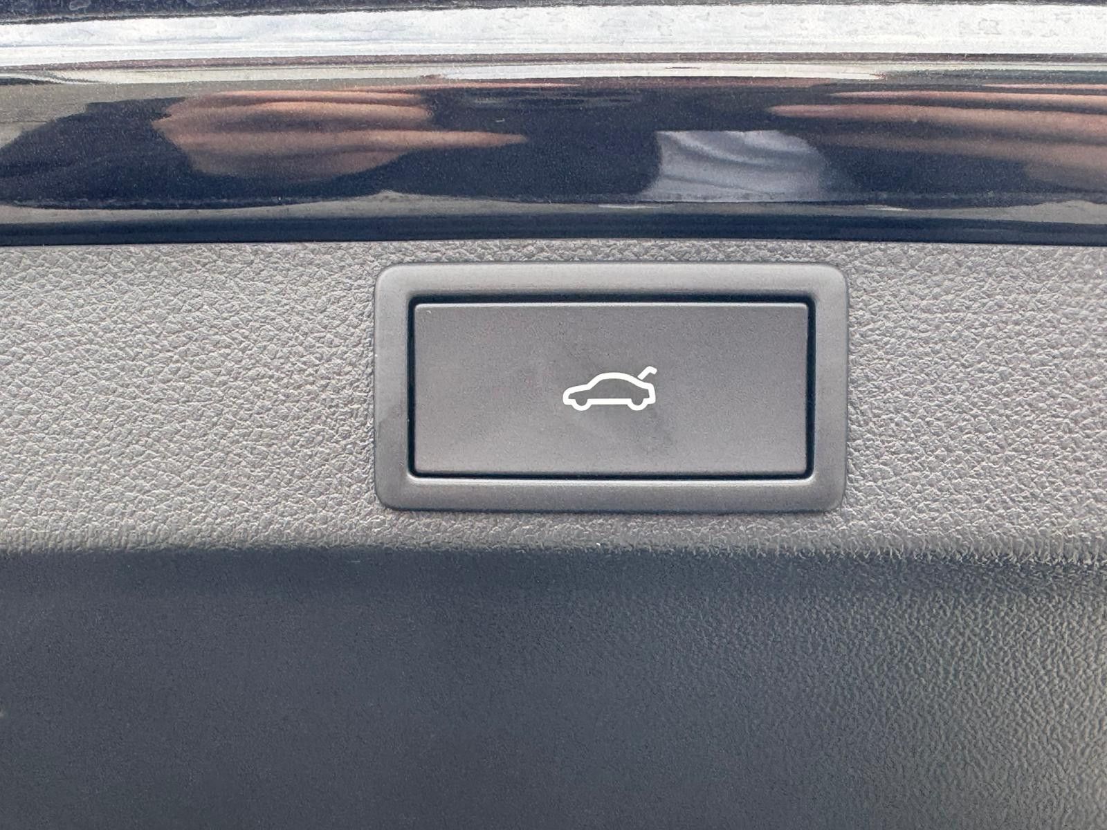 Fahrzeugabbildung SKODA Octavia 2.0 TDI Sportline DSG MATRIX*WINTER*5J.G