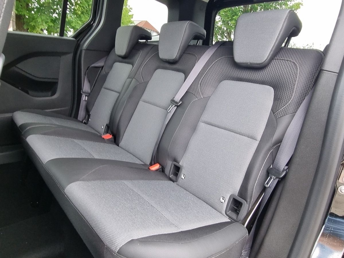 Fahrzeugabbildung Renault Kangoo PKW Techno TCe 130 EDC