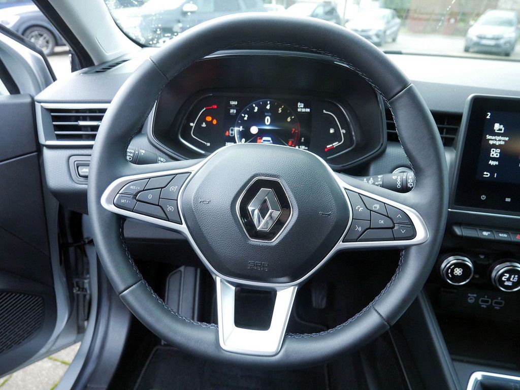 Fahrzeugabbildung Renault Clio Intens TCe 90 KLIMA KEYLESS PDC KAMERA LED
