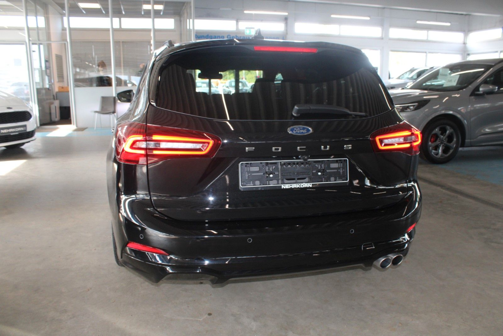 Fahrzeugabbildung Ford Focus ST-Line X Aut. LED ACC Pano HUD WinterPak.