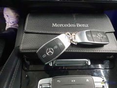 Fahrzeugabbildung Mercedes-Benz GLE 300 d 4Matic AMG-Line Navi LED ePano ACC DAB