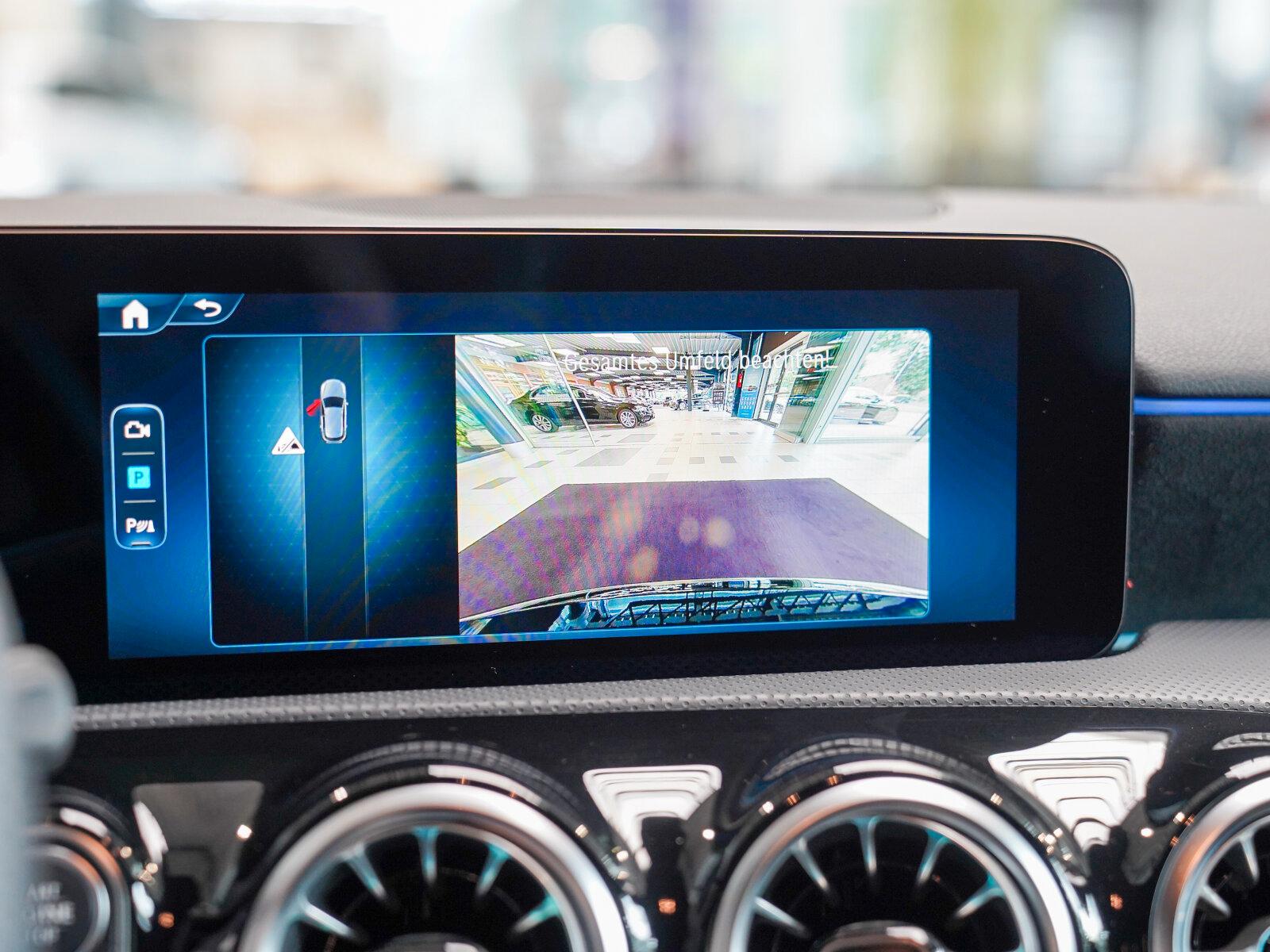 Mercedes-Benz A-Class AMG Line CarPlay Rückfahrkamera, миниатюра 21