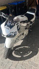 Yamaha YZF R6  - YAMAHA 1999 YZF R6