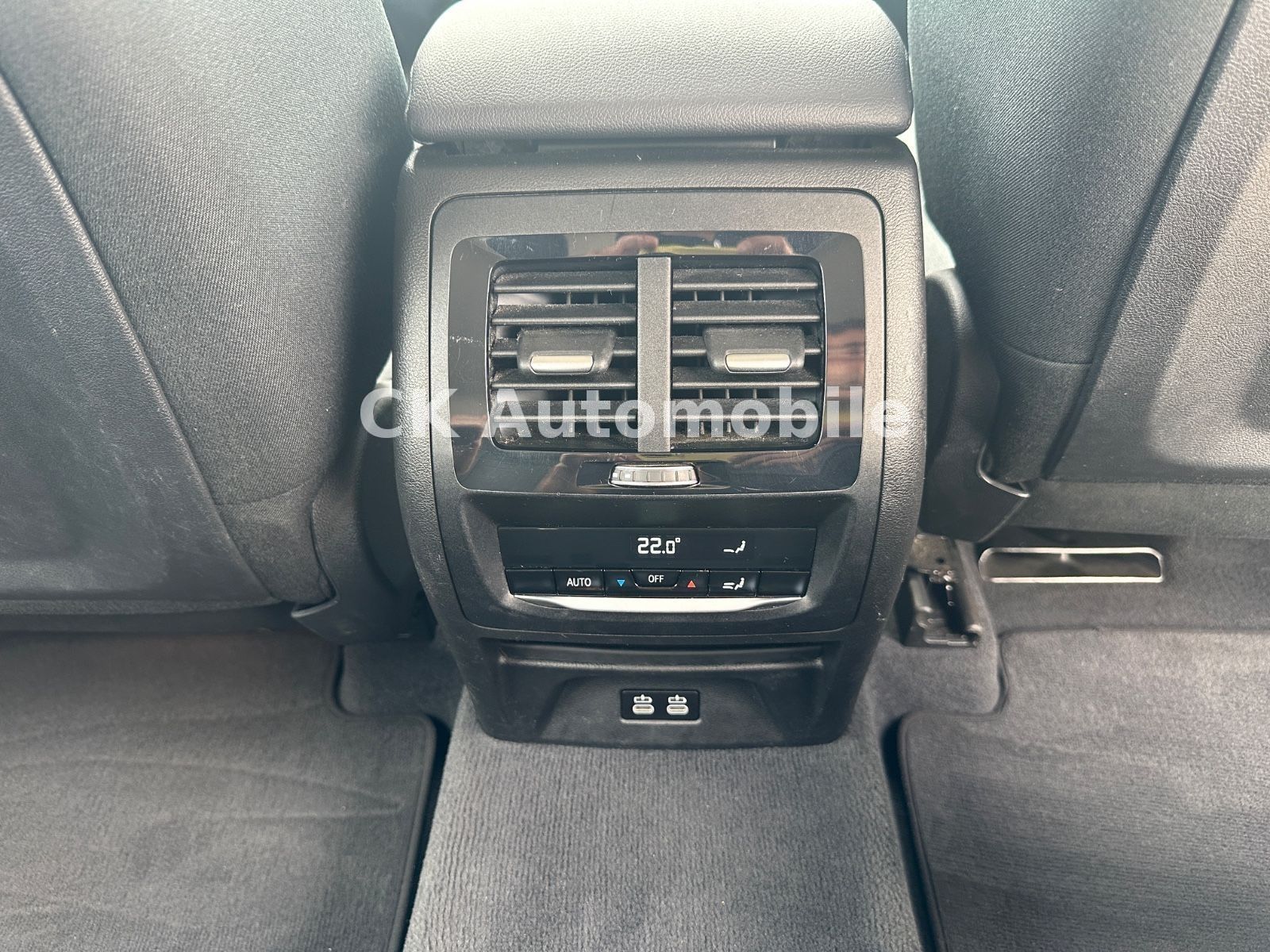 Fahrzeugabbildung BMW X3 xDrive20i Advantage/Navi/Head-Up/LED/Kamera