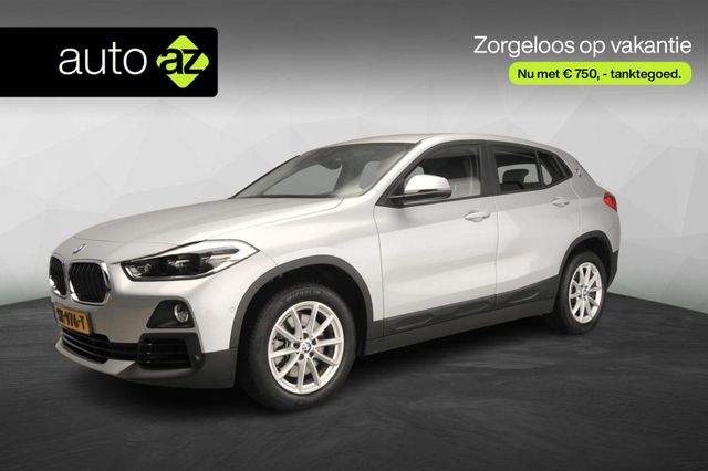 BMW X2 sDrive20i automatik / Leder / LED / Park assi