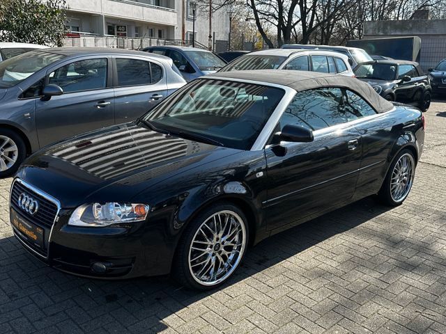 Audi A4 Cabriolet 1.8 T *Navi *Leder *SHZ *PDC